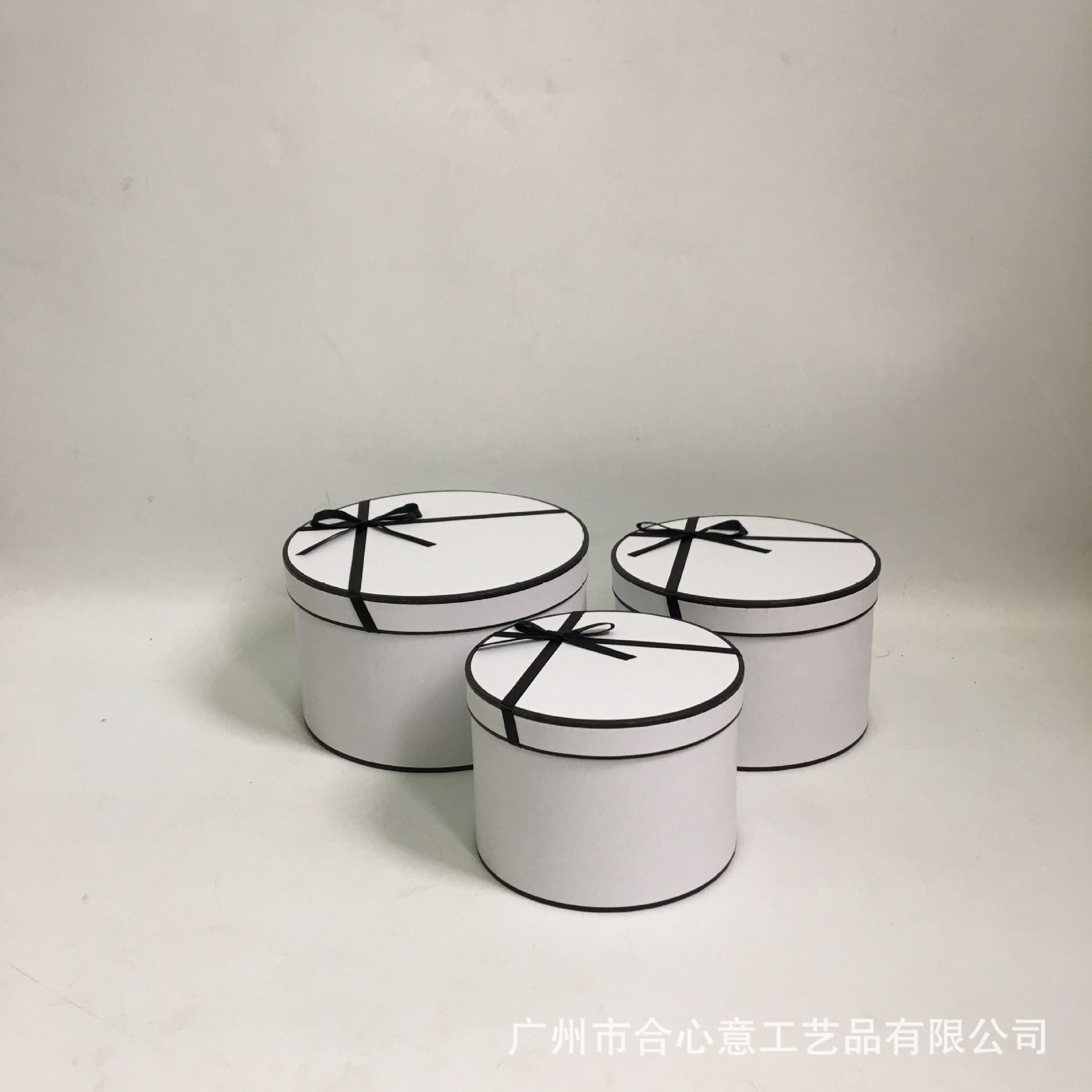 合心意 时尚简约 纯色无logo抱抱桶鲜花盒三件套鲜花礼盒圆柱花桶