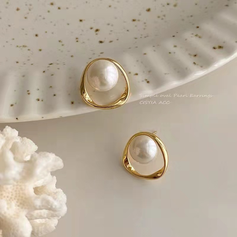 Vintage Pearl Earrings