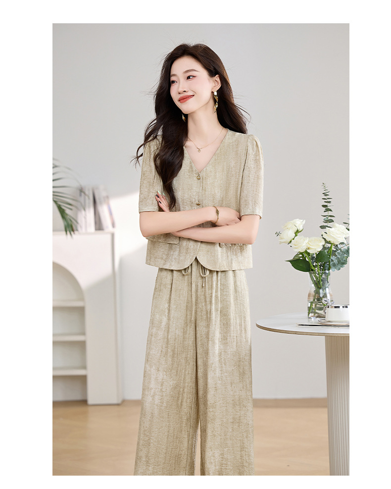 Bộ đồ công sở nữ mùa hè áo vest nhỏ phối quần ống rộng hai mảnh HE9837 — Màu hồng, Màu Kaki chi tiết 12