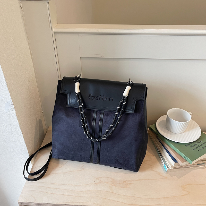 2026 bolso de cadena de verano de gran capacidad alta sensación de moda versátil mochila mochila casual bolso de lujo ligero