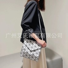 日本原厂11月新款限定手提单肩包PVC几何菱格折叠包一生风筝包