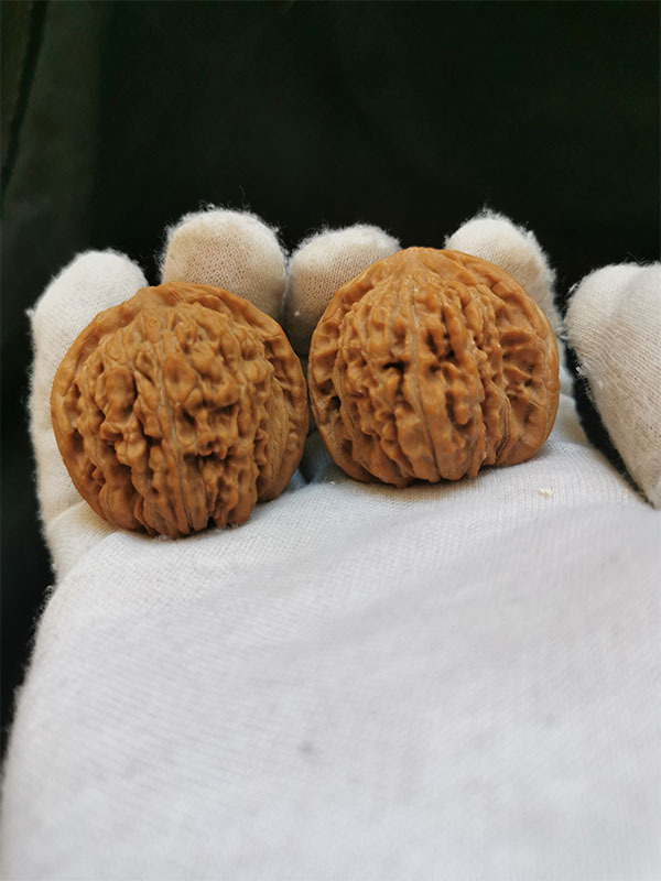 四座楼狮子头麻核桃盘玩把玩矮桩三角白狮子苹果圆磨盘文玩核桃