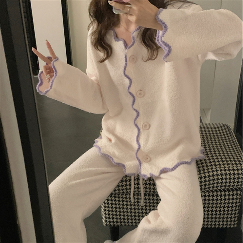 South Korea chic women's autumn and winter simple contrast color lines small age-reducing warm homewear pajamas suit homewear