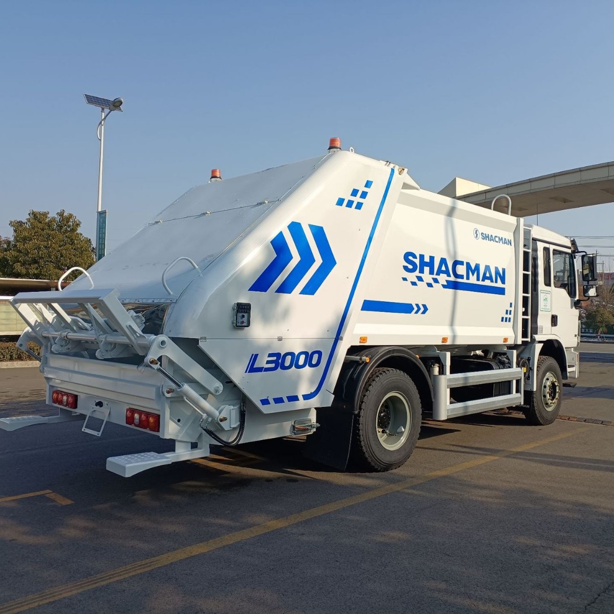 东风12-15方压缩垃圾车后挂桶垃圾转运车城市街道垃圾清理车