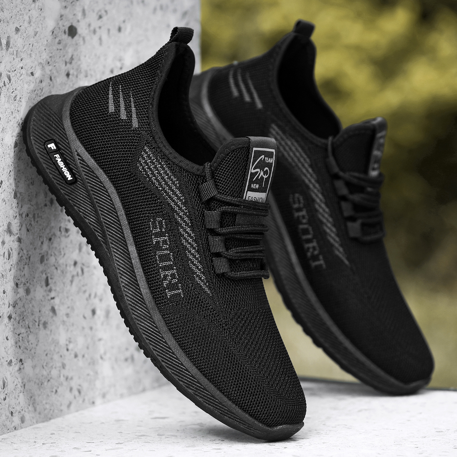 Sports men's shoes breathable casual factory direct wholesale foreign trade Spring and Autumn new flying woven soft bottom shoes men