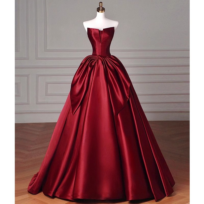 2026 New Style Bride's Burgundy Wedding Dress for the Wedding Banquet, Homecoming, Engagement Ceremony, High-End Strapless Dress for Women