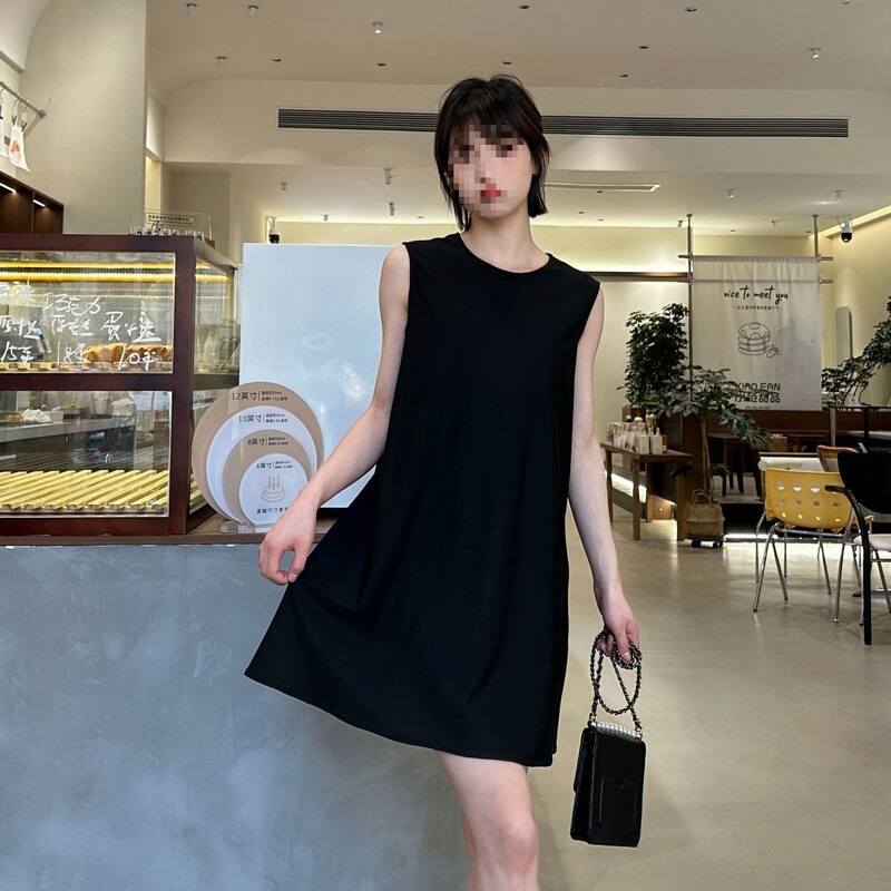 Slimming and Versatile Shorts, Waist-Cinching Sleeveless Dress, Casual Design, Korean Style, Sweet Summer Trend Mid-Skirt Slimming and Versatile Shorts, Waist-Cinching Sleeveless Dress, Casual Design, Korean Style, Sweet Summer Trend Mid-Skirt