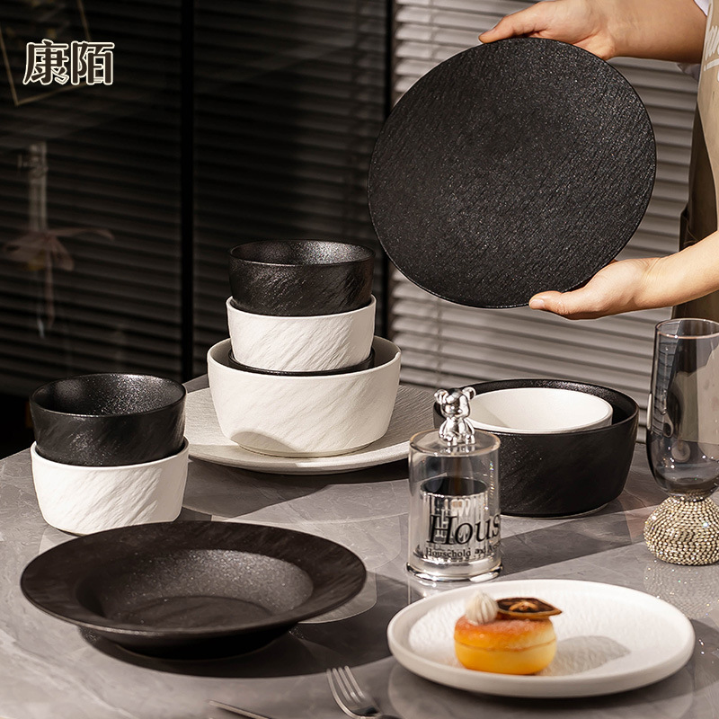 Kangmo Black and White Ceramic Western-style Steak Plate Advanced Sense Nordic Style Creative Restaurant White Breakfast Plate Home