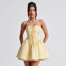 法式甜辣蕾丝花边修身显瘦抹胸连衣裙女夏季新款绑带露背蓬蓬短裙