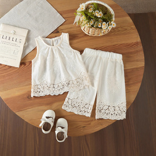 ŮСͯ2025�n�����b�ļ��¿����Ů���ٽz�o�䱳��Ů�����e���ѝ