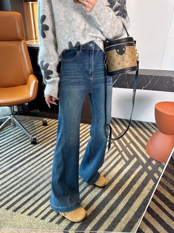 腿精建模裤！~双版本斜裁微喇叭牛仔裤女秋季新高腰弹力显瘦裤子|undefined
