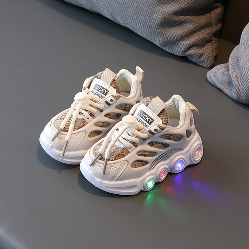 Luminous girls' shoes, breathable mesh, shiny children's sneakers, flashing lights, little girls' bright lights, trendy boys' dad shoes