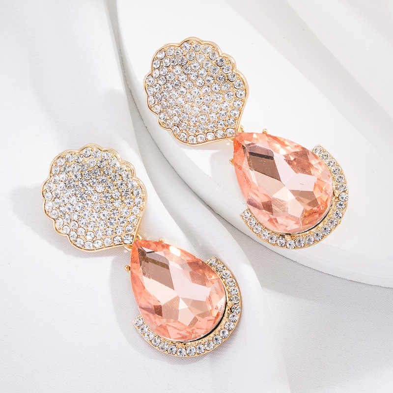 New Diamond-embedded Geometric Drop-shaped Alloy Earrings display picture 7