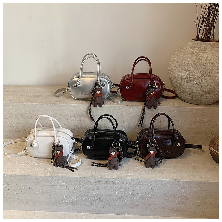 Retro soft leather solid color pillow bag for women, 2025 new trendy and fashionable single-shoulder crossbody bag, versatile hand-held bowling bag undefined