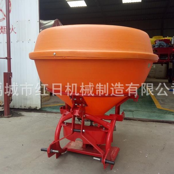 颗粒肥石灰有机肥撒肥机  农家肥牛羊大棚粪撒粪机  三轮撒粪车