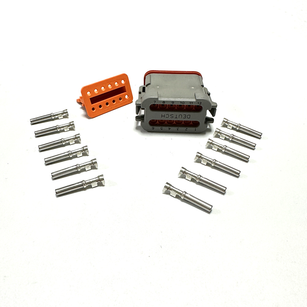 오래된 사각형 플러그