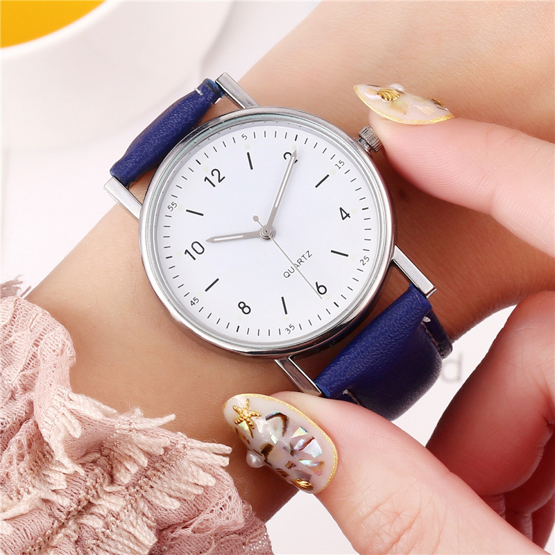 Montre décontractée à quartz pour hommes et femmes avec ceinture minimaliste numérique Nightglow_voghion.com