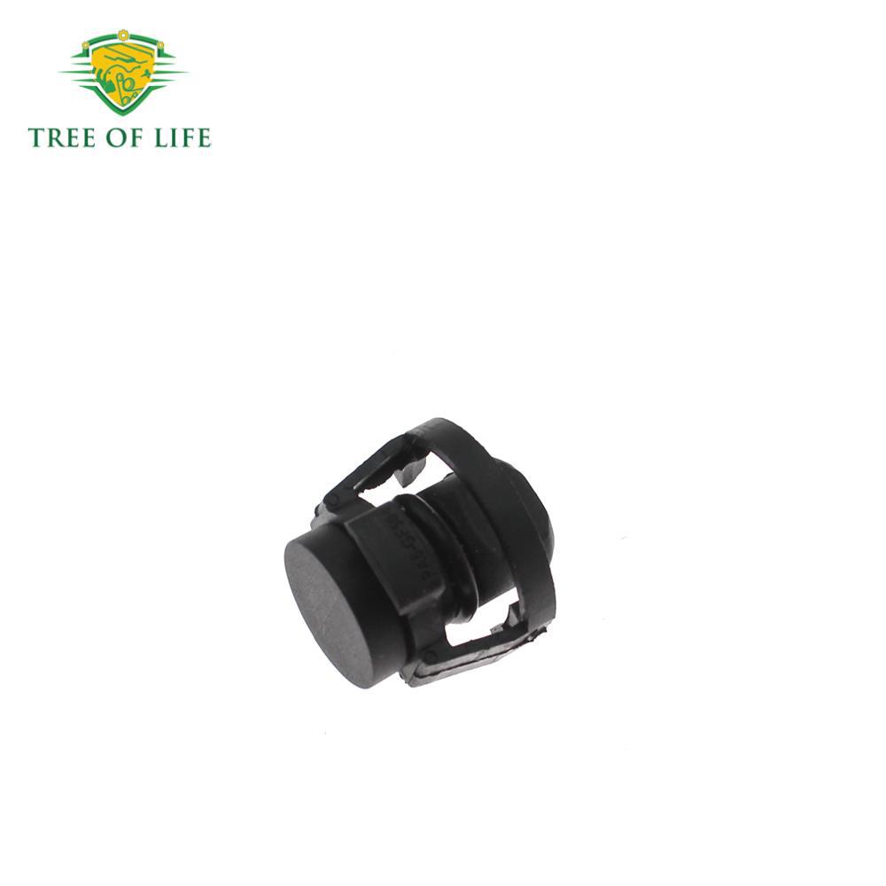 Conector de Manguera de Refrigerante LR011038
