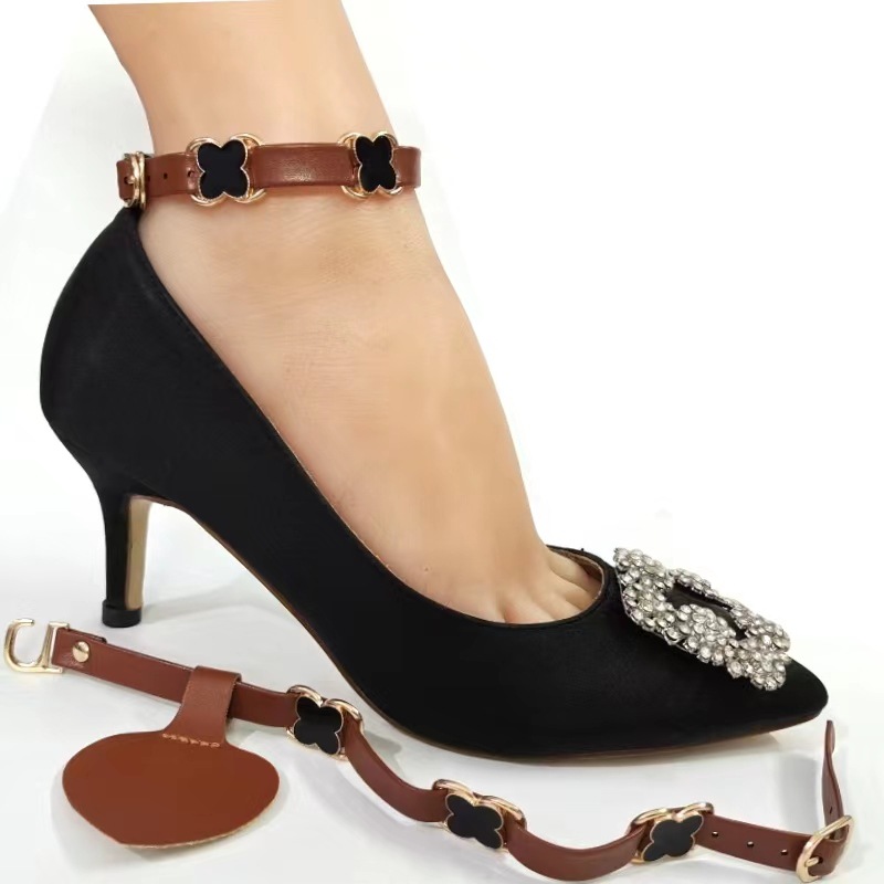 Leather surface brown [four-leaf buckle] + heel sticker