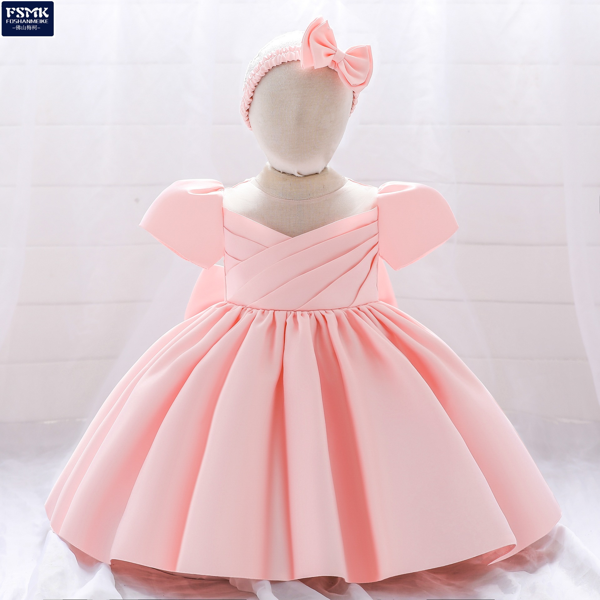 Nueva llegada del bebé niños Amazon vestido de novia niña manga corta color sólido forjado paño lavado vestido bebé un año de edad vestido de princesa