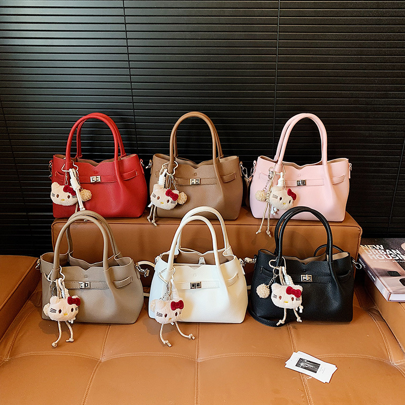 Fashion Retro Casual Bucket Bag 2026 New Large Capacity Suede Simple Shoulder Commuter Underarm Bag For Women - Thumbnail 2