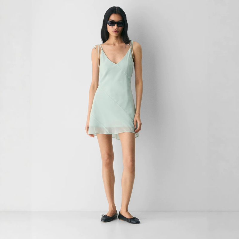 High-End Luxury Chiffon Suspender Dress for Women, Summer Waist-Cinching Slimming Vacation Style, Textured Hot Girl A-Line Short Dress High-End Luxury Chiffon Suspender Dress for Women, Summer Waist-Cinching Slimming Vacation Style, Textured Hot Girl A-Line Short Dress