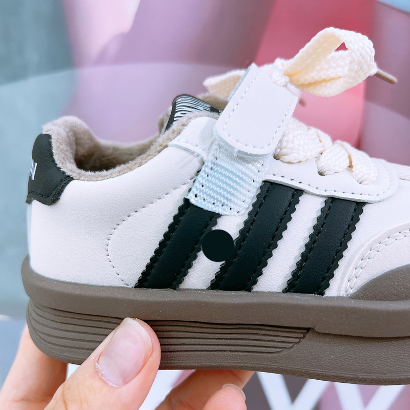 Tavola per bambini taglio basso, scarpe sportive per ragazze nuove autunno e inverno 2023, due suole morbide in cotone,_voghion.com