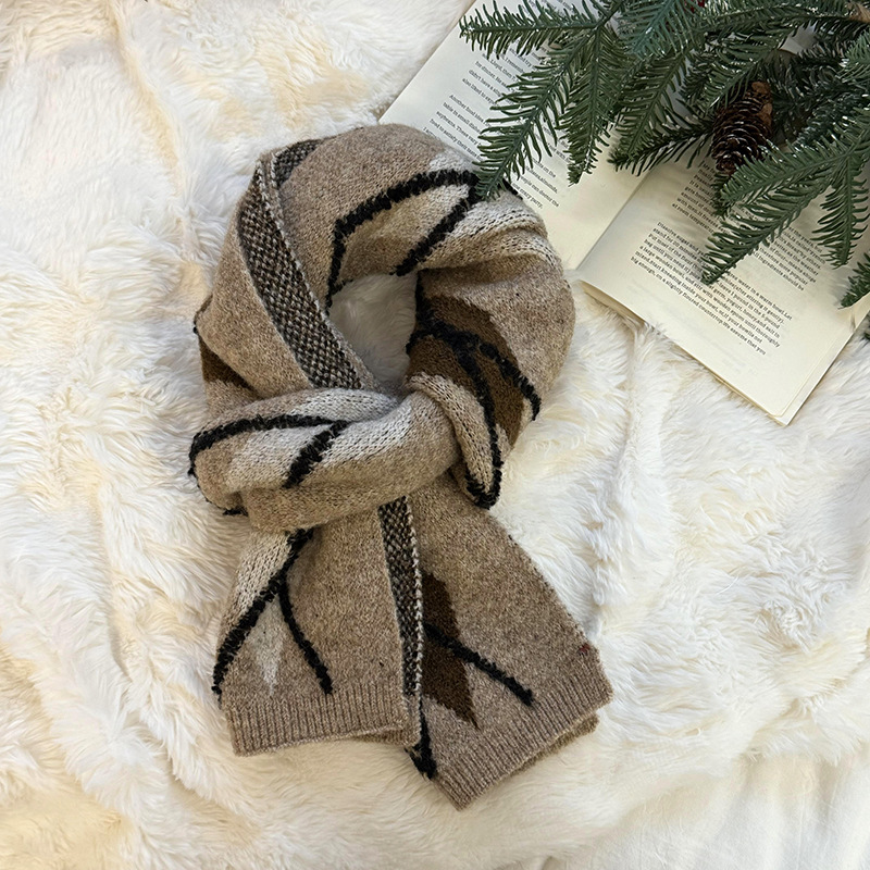 Bufandas de Navidad 2025 otoño y invierno versátiles engrosadas y cálidas bufandas retrógradas de cuadrilátero bufandas transfronterizas al por mayor