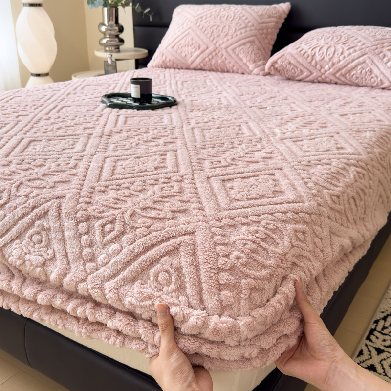 Cama de terciopelo de leche tallada una sola pieza en otoño y invierno calentamiento Simmons colchón cubierta de cubierta de cama de terciopelo de coral grueso cubierta