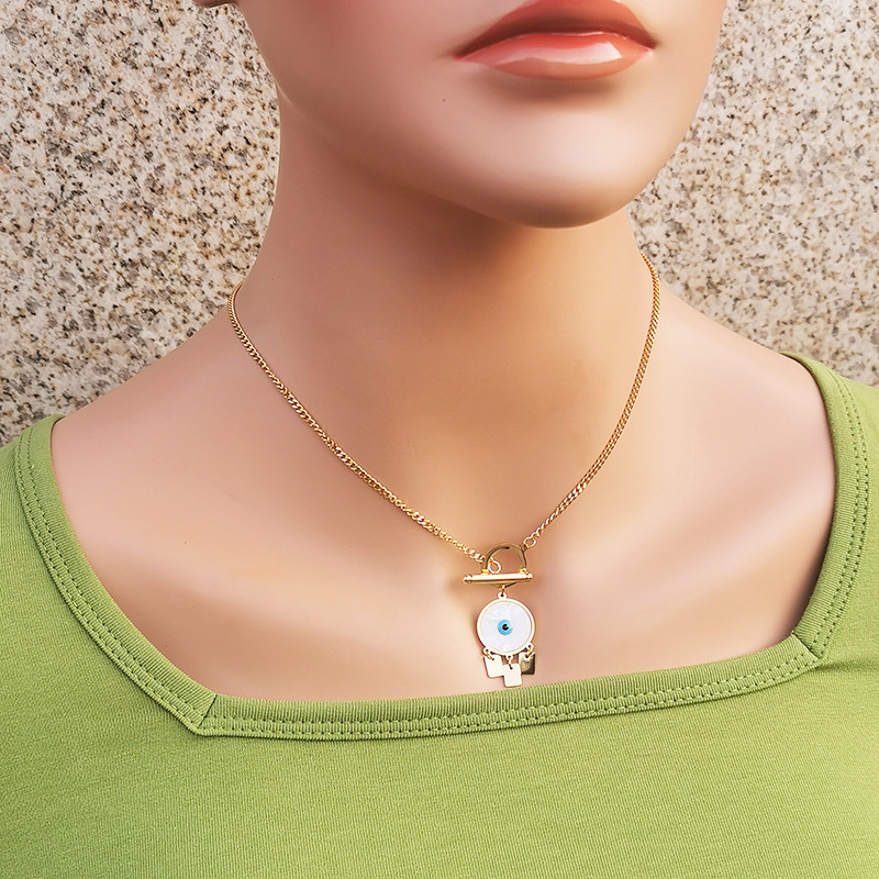 Fashion Eye Stainless Steel Inlay Shell Pendant Necklace 1 Piece
