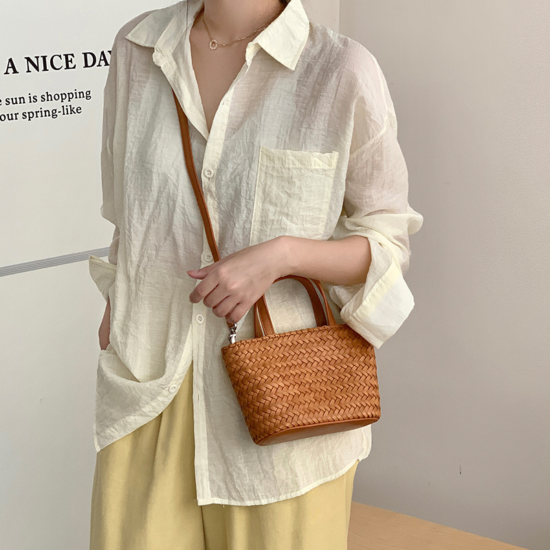 Vacation Style Tote Bag 2025 New Hand-Woven Top Grain Cowhide Leather Basket Bag Women's Genuine Leather Crossbody Bag - Thumbnail 3