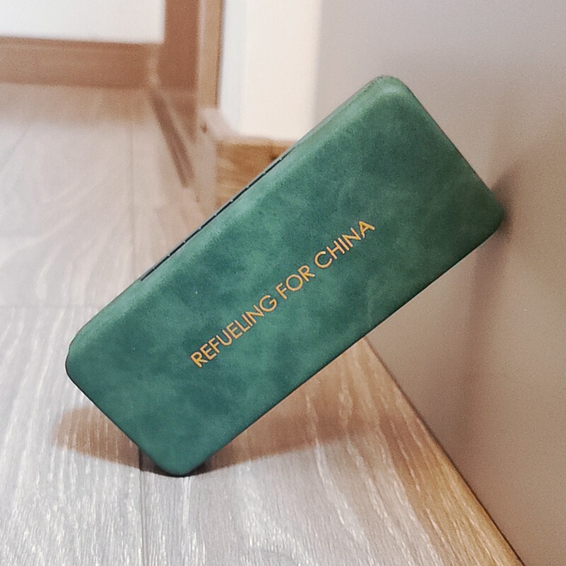 Glasses case high-grade men's portable anti-pressure anti-pressure ins simple PU leather myopia sunglasses women's storage Glasses case high-grade men's portable anti-pressure anti-pressure ins simple PU leather myopia sunglasses women's storage