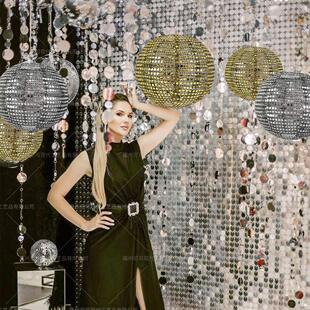 Disco���}���\��ɫ�yɫ�R����Ƭ�����\���ͯ���ռ�ͥ�����b�