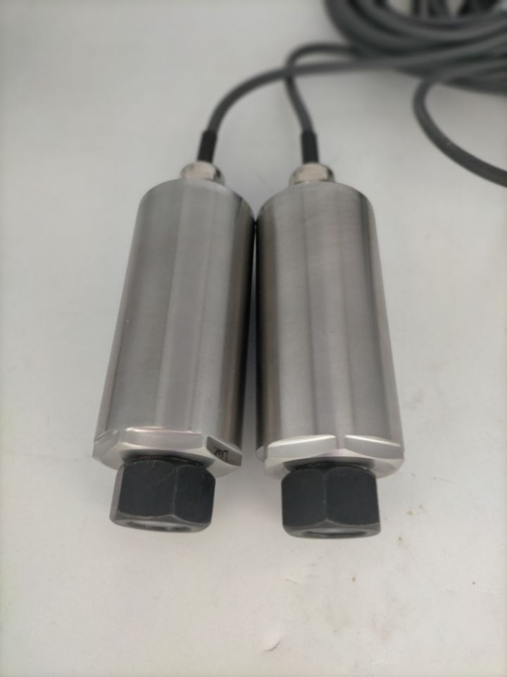 振动温度传感器  HZ-800  振动温度变送器