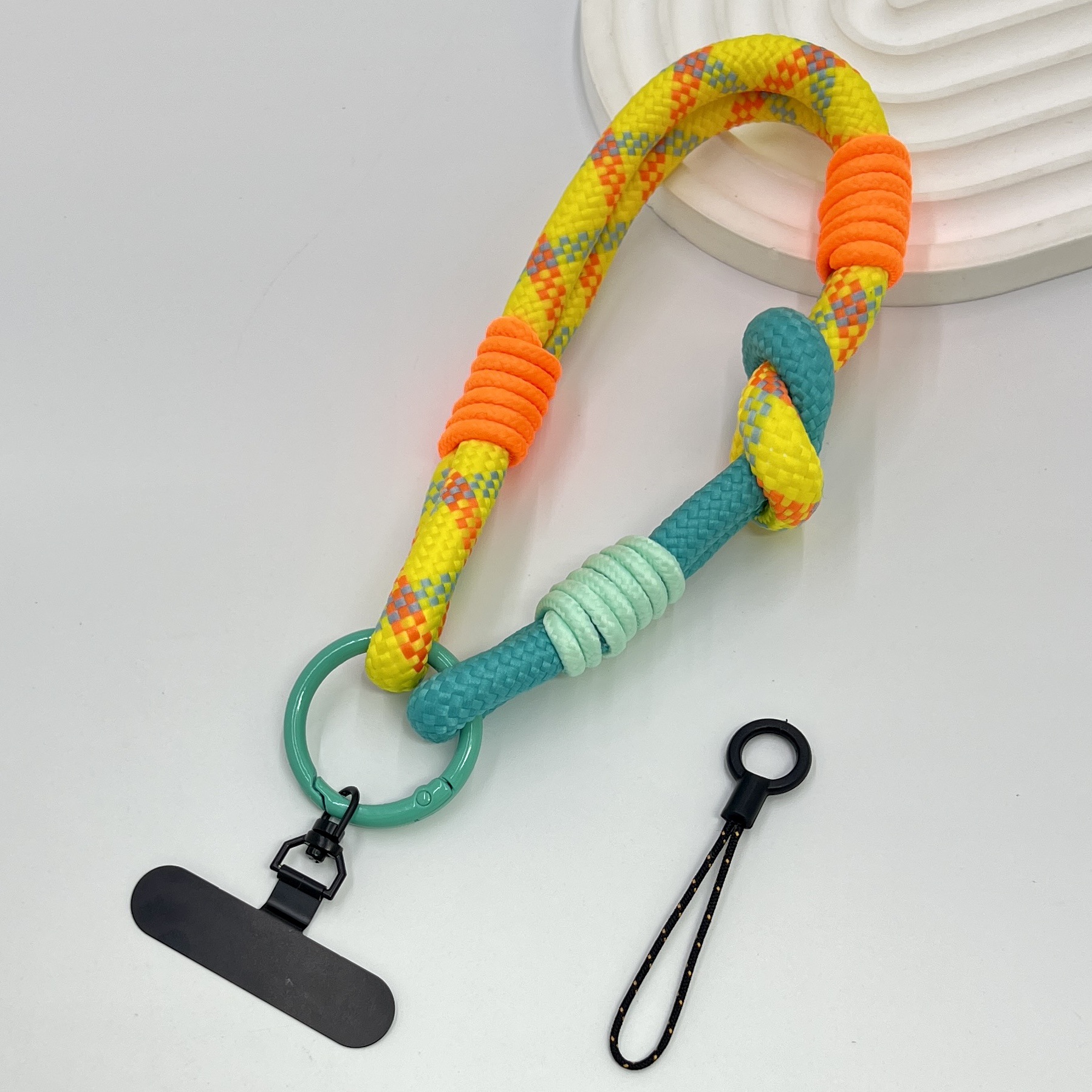 Gran anillo grueso ajustable cuerdas de muñeca empalme de caso de teléfono móvil japonés y coreano corto hardware rotativo hoja de metal resistente a caídas