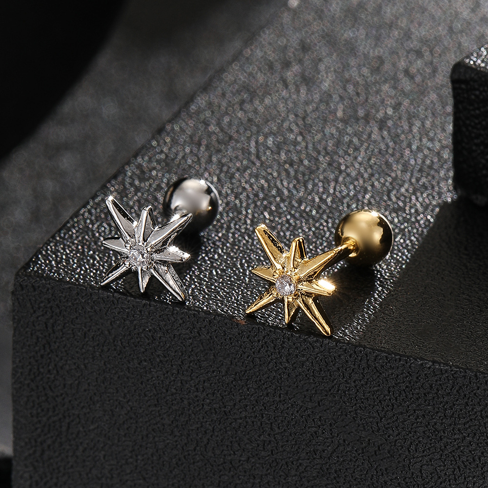 Silver pointed spike labret stud material detail