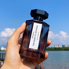 Road to Hades Perfume for Men and Women Long-lasting Woody Fragrance Fresh Neutral Perfume 100ml Manufacturer Wholesale