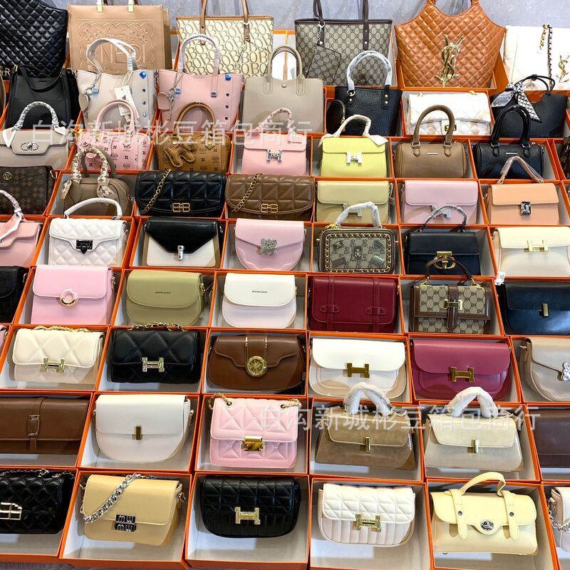 Miscellaneous Women's Bag Mixed Batch Original Packaging Small Whole Single Women's Bag Shoulder Crossbody Bag Foreign Trade Cross-border Live Supply