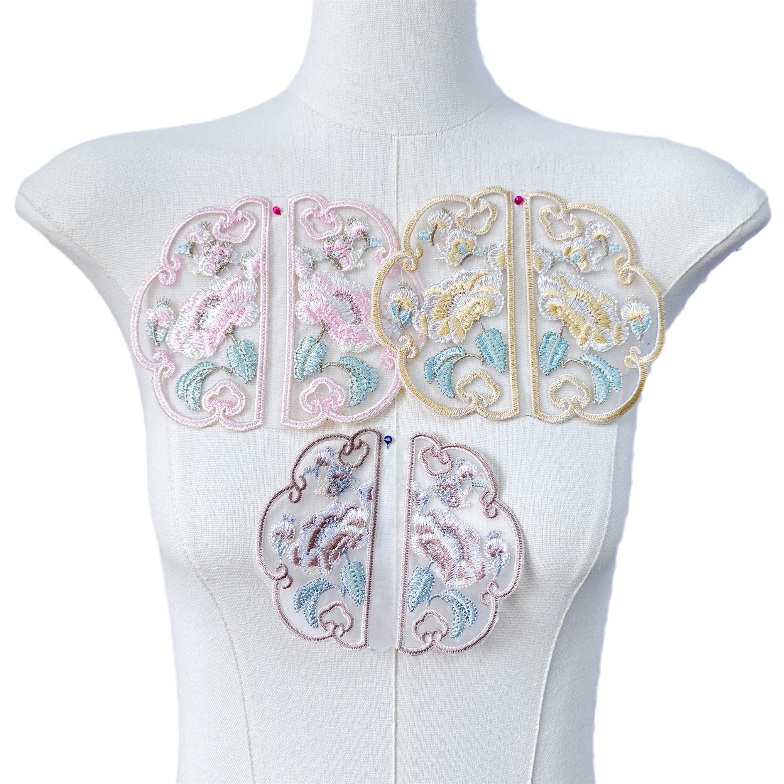 Spot venta caliente estilo chino pegatinas de bordado Hanfu cheongsam vestido pegatinas de tela accesorios de ropa de bricolaje suministro directo de comercio electrónico image 5
