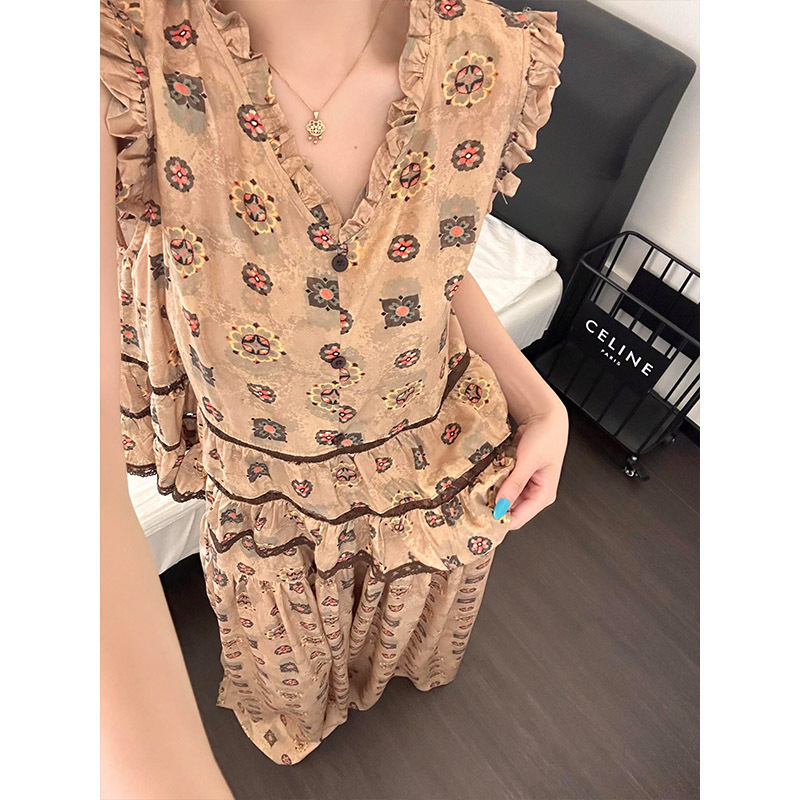 Retro forest-style floral pajamas for women, wide-leg pants and tank top set, early autumn ruffled home wear, suitable for outdoor wear, plus size Retro forest-style floral pajamas for women, wide-leg pants and tank top set, early autumn ruffled home wear, suitable for outdoor wear, plus size