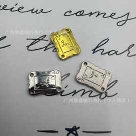 新款服装金属标牌标识牌铭牌锌包包鞋手缝合金辅料压铸logo箱包标