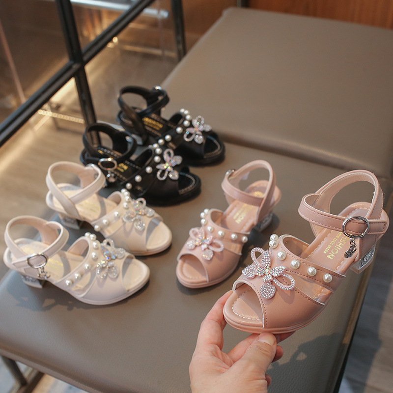 Girls' Sandals 2026 Summer New Fashion Princess Shoes for Older Children, Rhinestone High Heels, Baby Children's Leather Shoes