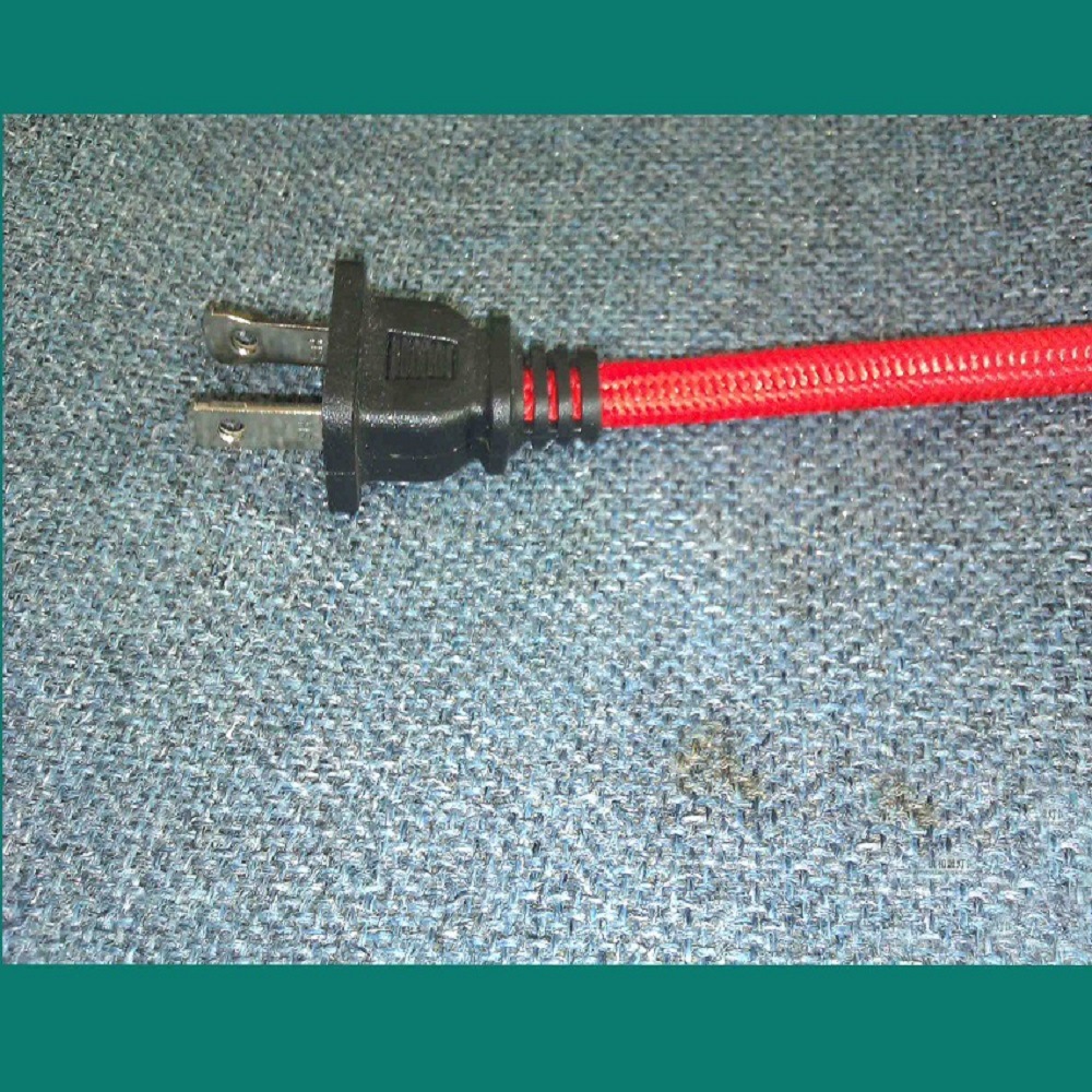 生产各种颜色鲜艳夺目红色两芯编织扁线美规极性电源插头线认证线