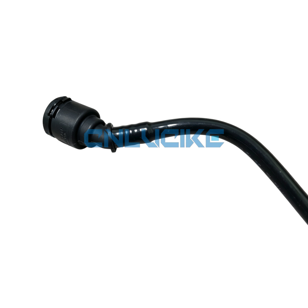 17127578405 Brand new water pipe suitable for BMW F02 F18