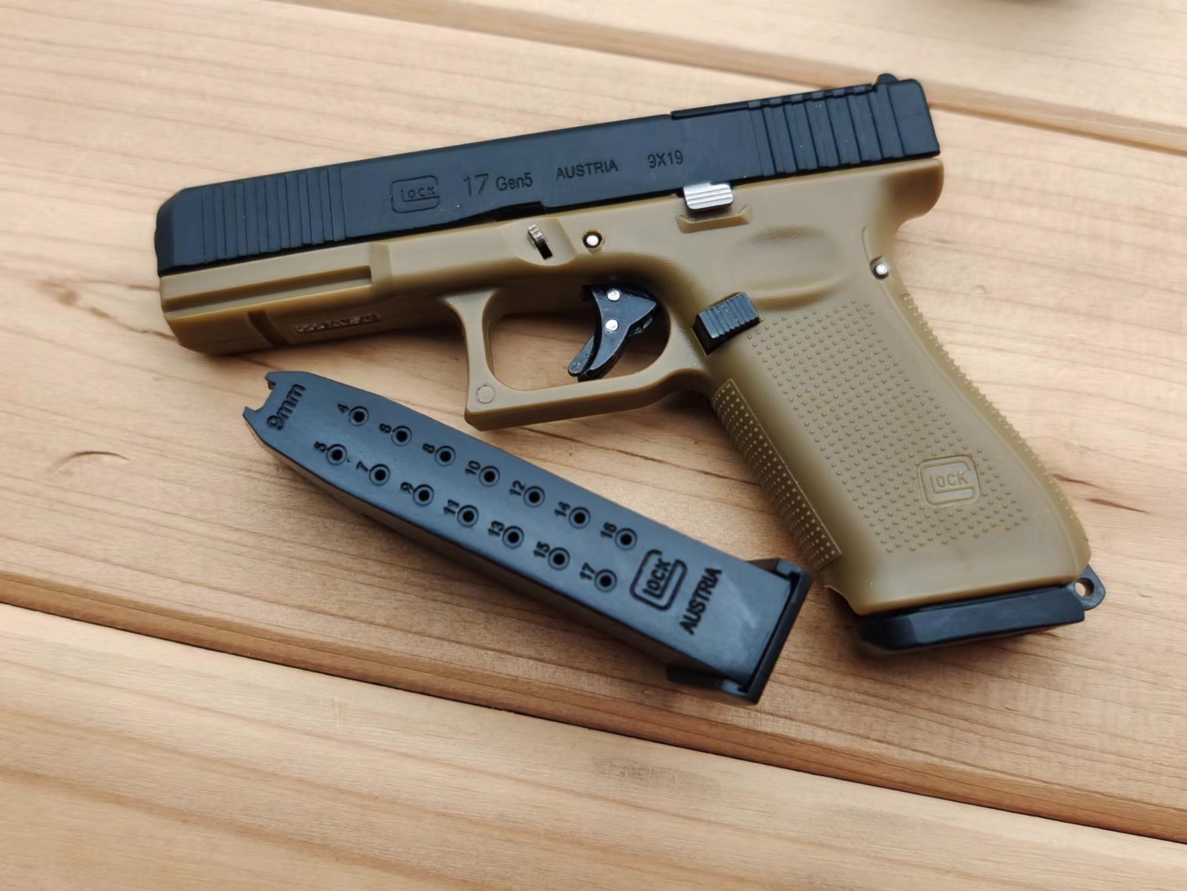 Fifth generation G17 black sand color 2.jpg