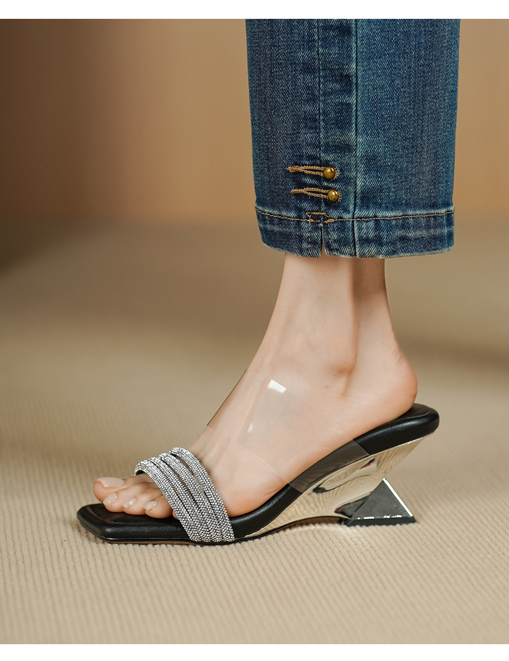 Sandal cao gót nữ mũi vuông đính đá, quai ngang trong suốt, gót 6 cm — đen chi tiết 10