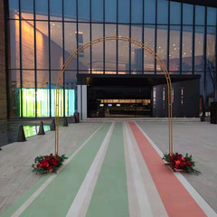 PK7J新款婚慶雙杆拱門鐵藝架子婚禮金色u型拱門半圓單杆氣球裝飾