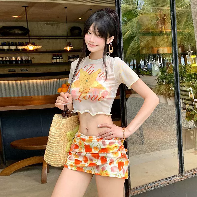 2025多巴胺女孩四件套分体泳衣女性感比基尼短袖罩衫纯欲辣妹泳装