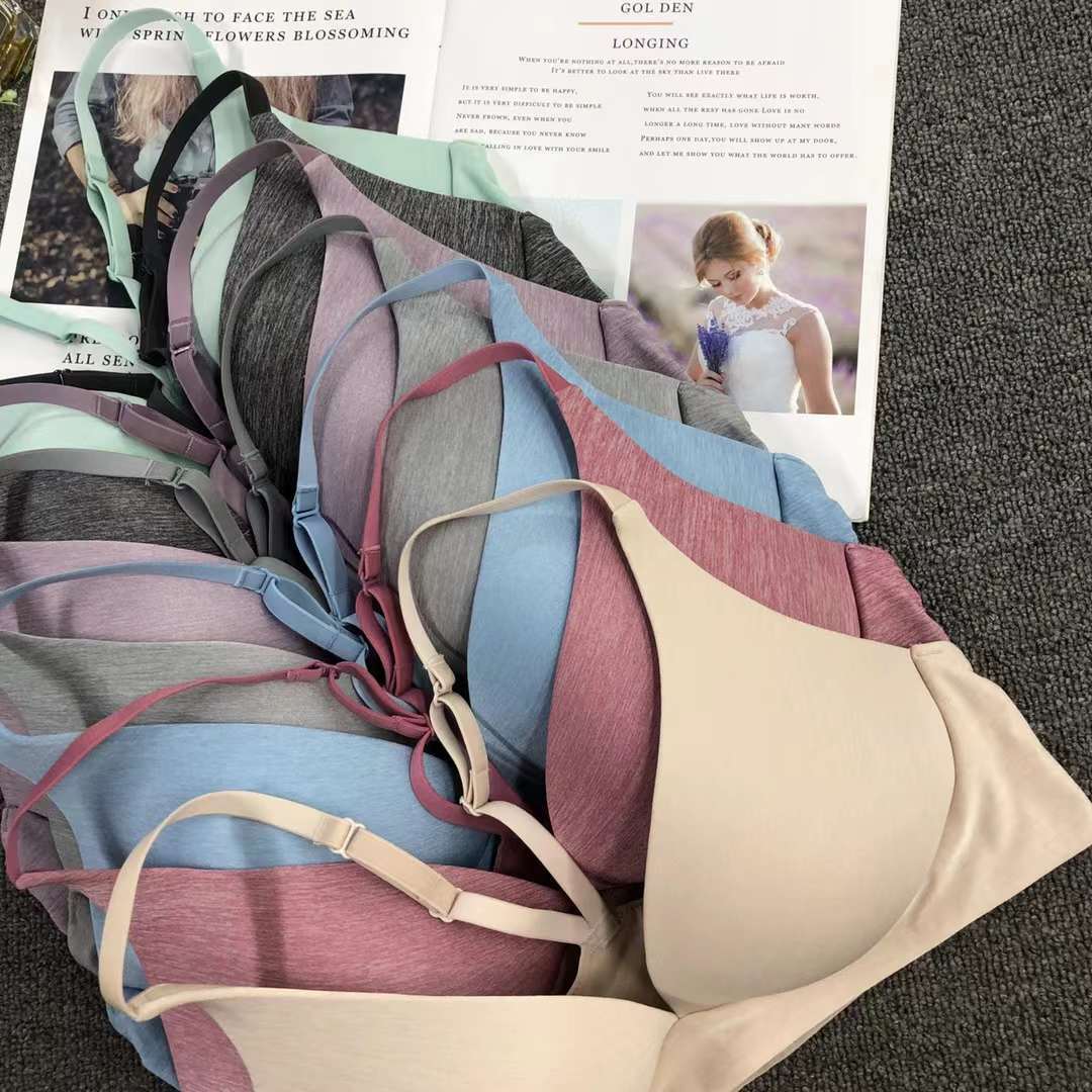 Exterior solo nuevo brillante ropa interior sin costuras medio grueso de alta calidad se reunieron multi-color multi-tamaño sujetador inalámbrico al por mayor