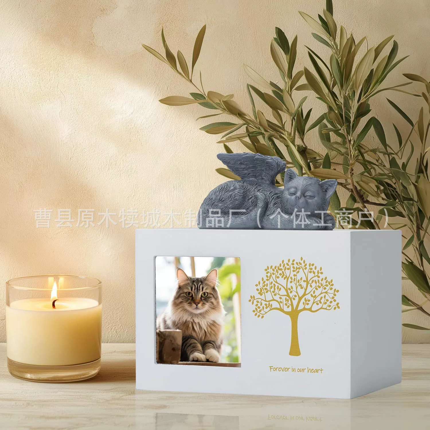 Деревянная пепельница для взрослых может быть помещена в фотографии